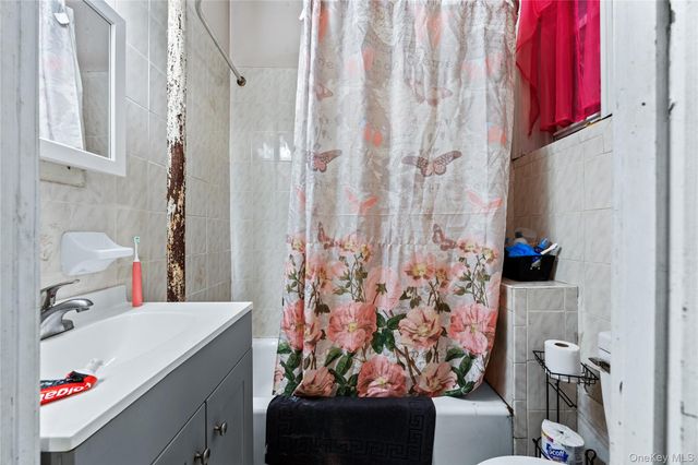 8118 7th Avenue, Brooklyn, NY 11228