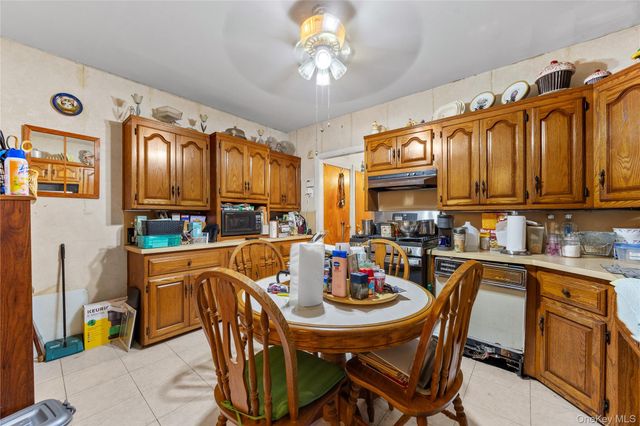 8118 7th Avenue, Brooklyn, NY 11228