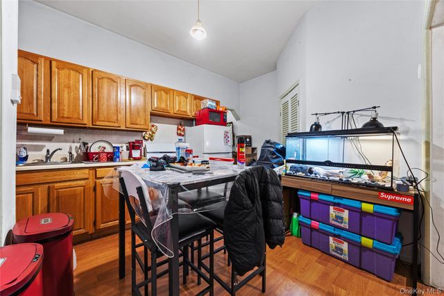8118 7th Avenue, Brooklyn, NY 11228