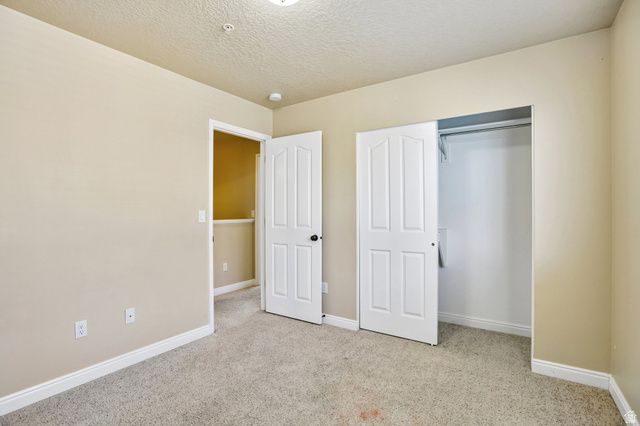 7054 S GREENSAND DR, West Jordan, UT 84084