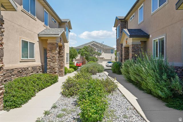 7054 S GREENSAND DR, West Jordan, UT 84084