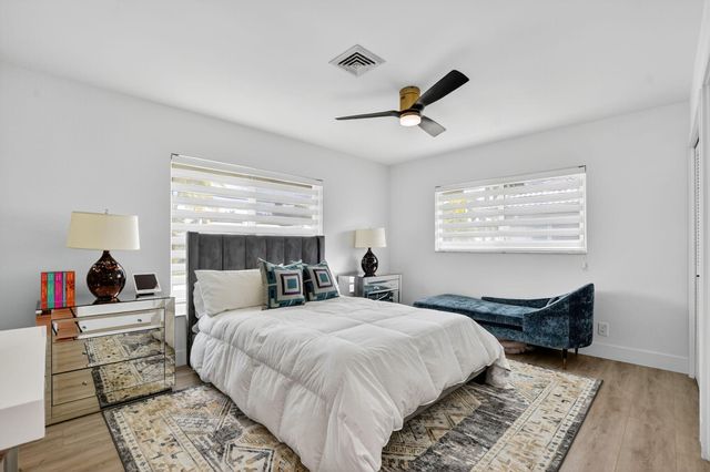 891 SW Hickory Terrace, Boca Raton, FL 33486