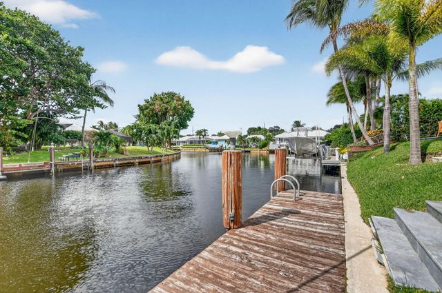 891 SW Hickory Terrace, Boca Raton, FL 33486