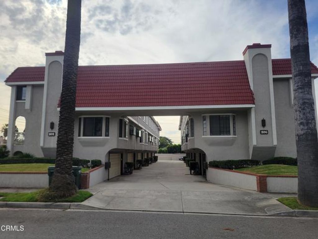 206 W Cypress Avenue A, Monrovia, CA 91016