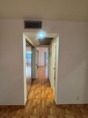 346 Windsor O, West Palm Beach, FL 33417