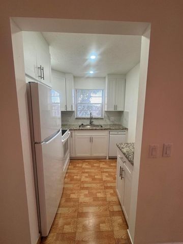 346 Windsor O, West Palm Beach, FL 33417