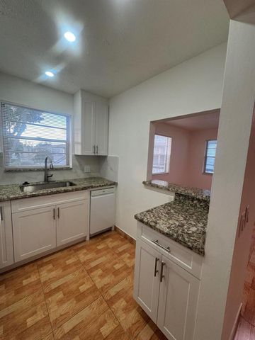 346 Windsor O, West Palm Beach, FL 33417