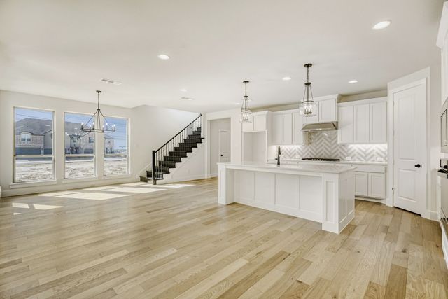 613 Damsel June Street, Lewisville, TX 75056