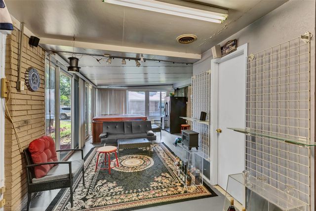 827 Green Hill Road, Dallas, TX 75232