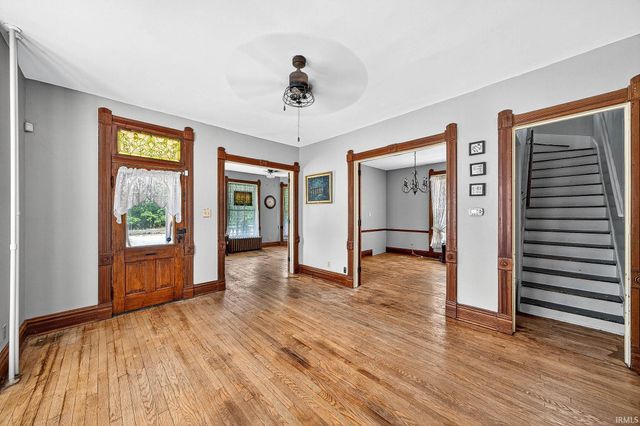 1164 Lincoln Way, South Bend, IN 46601