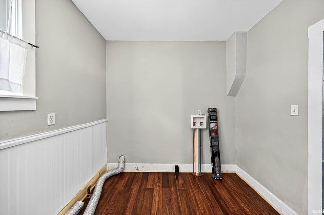 1164 Lincoln Way, South Bend, IN 46601