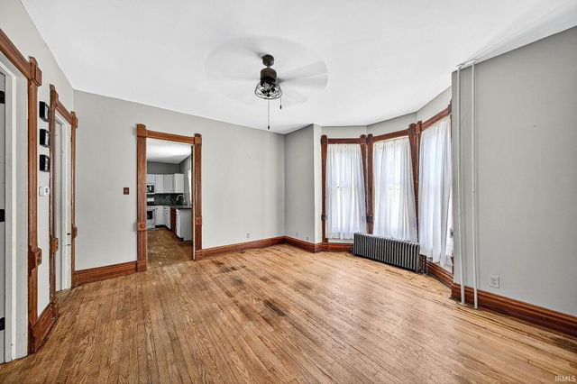 1164 Lincoln Way, South Bend, IN 46601