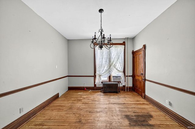 1164 Lincoln Way, South Bend, IN 46601