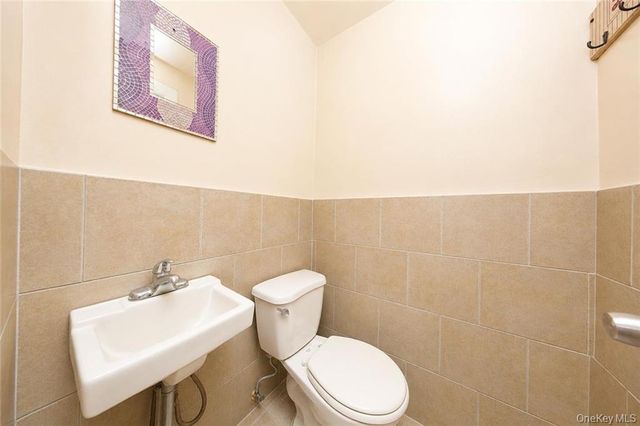 10 Bay Ridge Avenue, Brooklyn, NY 11220