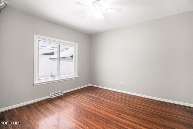 4705 W Bancroft Street, Toledo, OH 43615
