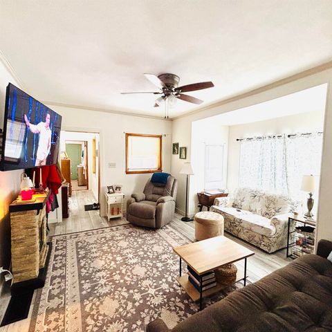 2420 Garfield Avenue, Bay City, MI 48708