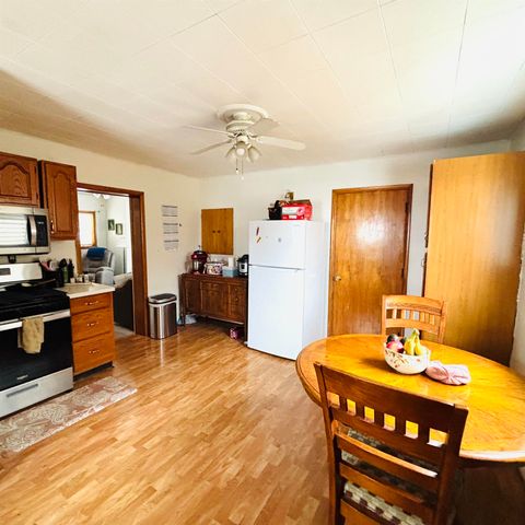 2420 Garfield Avenue, Bay City, MI 48708