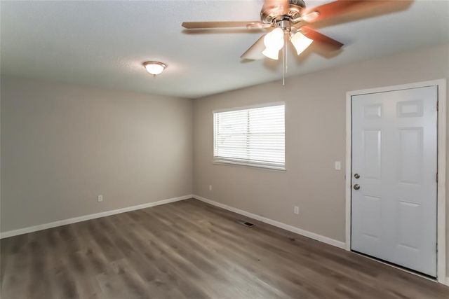 916 Clear Creek Drive, Yukon, OK 73099