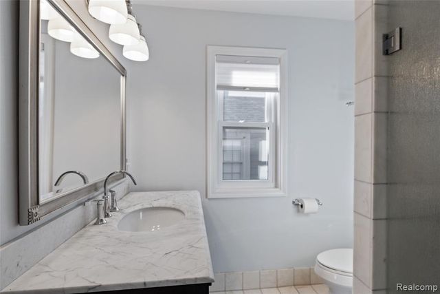 986 Smith Avenue, Birmingham, MI 48009