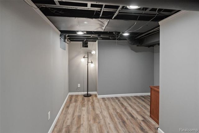 986 Smith Avenue, Birmingham, MI 48009