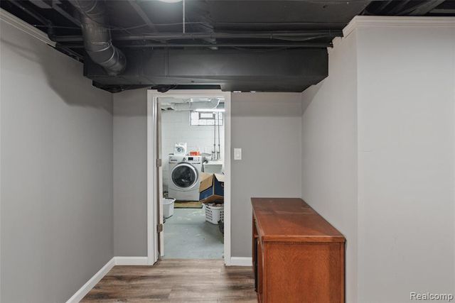 986 Smith Avenue, Birmingham, MI 48009