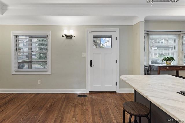 986 Smith Avenue, Birmingham, MI 48009