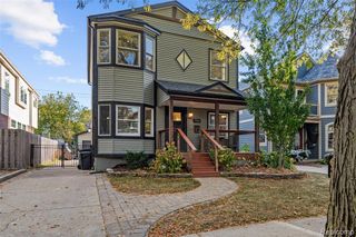 986 Smith Avenue, Birmingham, MI 48009