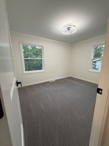 36581 N Grandwood Drive, Gurnee, IL 60031