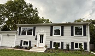 36581 N Grandwood Drive, Gurnee, IL 60031
