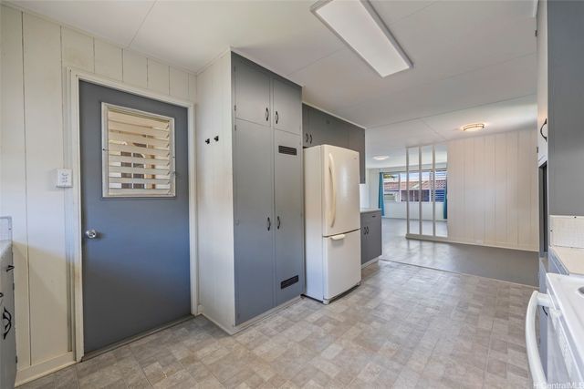 377 Hoomalu Street, Pearl City, HI 96782