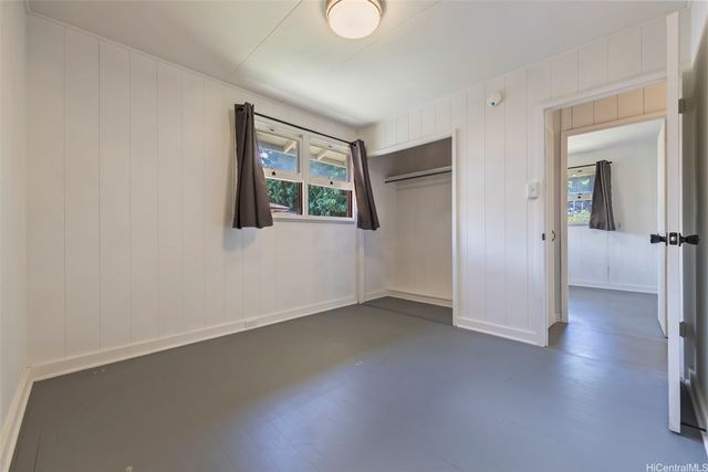 377 Hoomalu Street, Pearl City, HI 96782