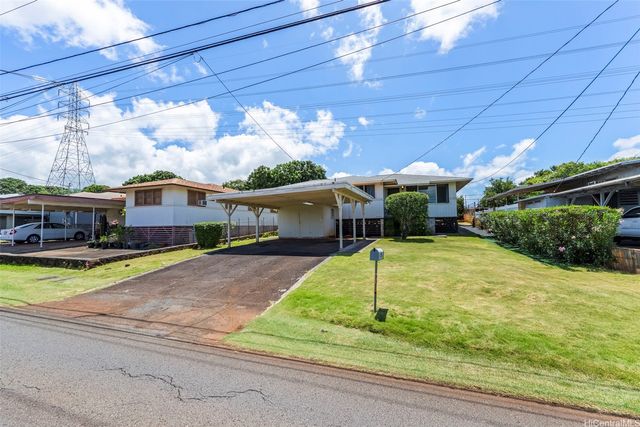 377 Hoomalu Street, Pearl City, HI 96782