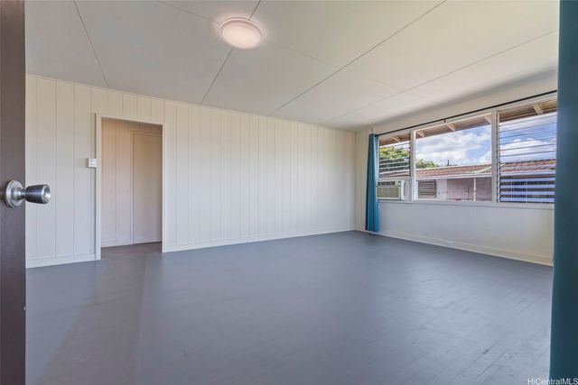 377 Hoomalu Street, Pearl City, HI 96782
