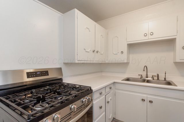 4714 S BONHAM Street, Amarillo, TX 79110