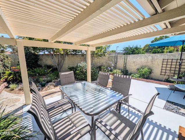 967 Murdoch Lane, Ventura, CA 93003