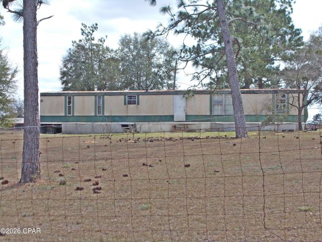1025 Washington Boulevard, Chipley, FL 32428