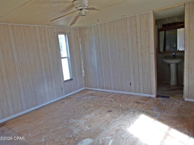 1025 Washington Boulevard, Chipley, FL 32428