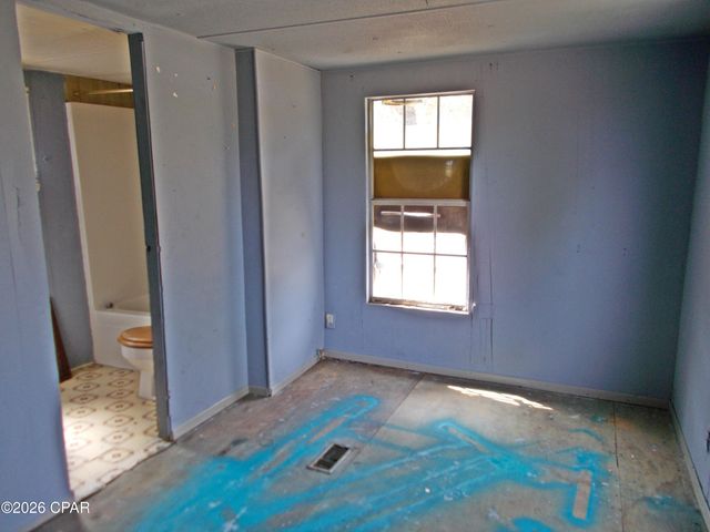 1025 Washington Boulevard, Chipley, FL 32428