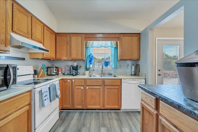 157 Clubhouse DR, Roanoke, VA 24019