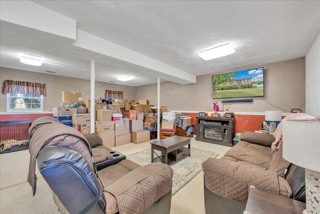 157 Clubhouse DR, Roanoke, VA 24019