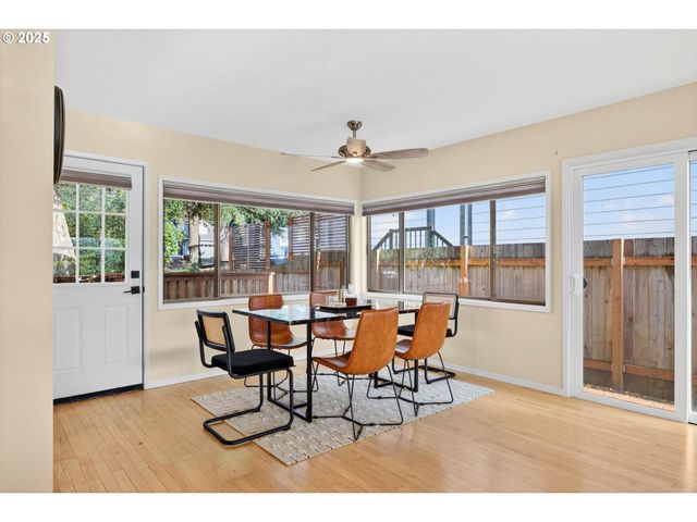 1323 Sw CARSON St, Portland, OR 97219