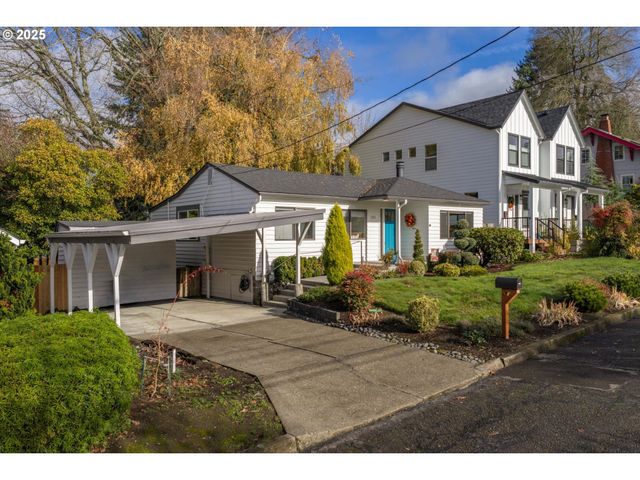 1323 Sw CARSON St, Portland, OR 97219