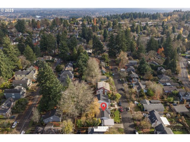 1323 Sw CARSON St, Portland, OR 97219