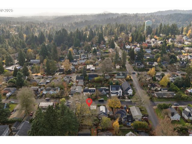 1323 Sw CARSON St, Portland, OR 97219