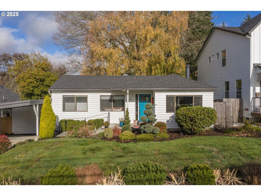 1323 Sw CARSON St, Portland, OR 97219