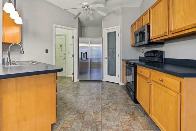 1209 Summerlake Drive, Alexandria, KY 41001