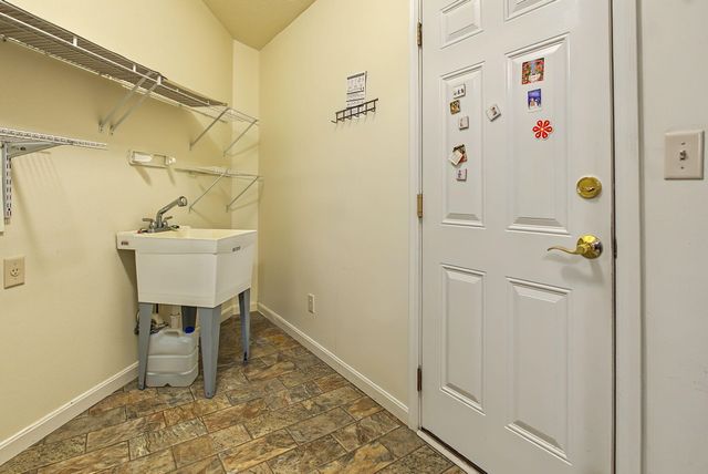 1209 Summerlake Drive, Alexandria, KY 41001