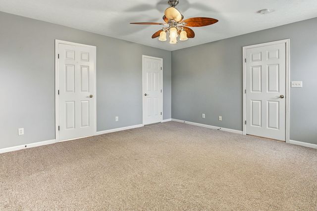 1209 Summerlake Drive, Alexandria, KY 41001