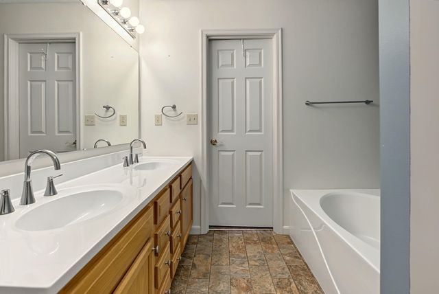 1209 Summerlake Drive, Alexandria, KY 41001