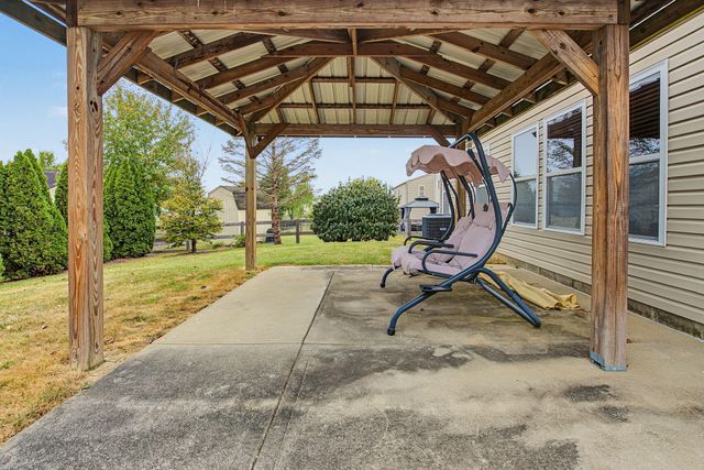 1209 Summerlake Drive, Alexandria, KY 41001